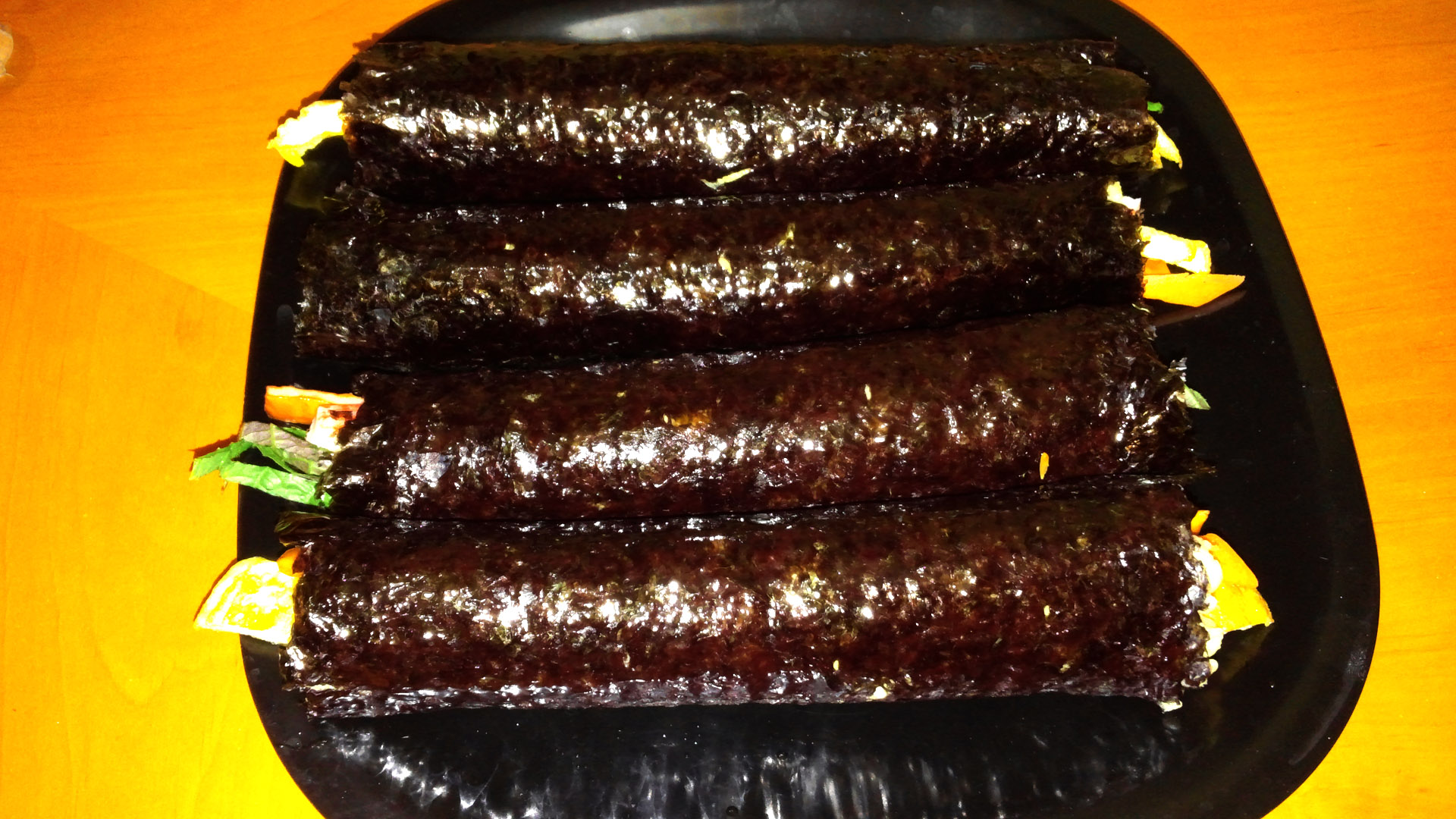 Making Kimbab rice rolls - Yori, Hey!