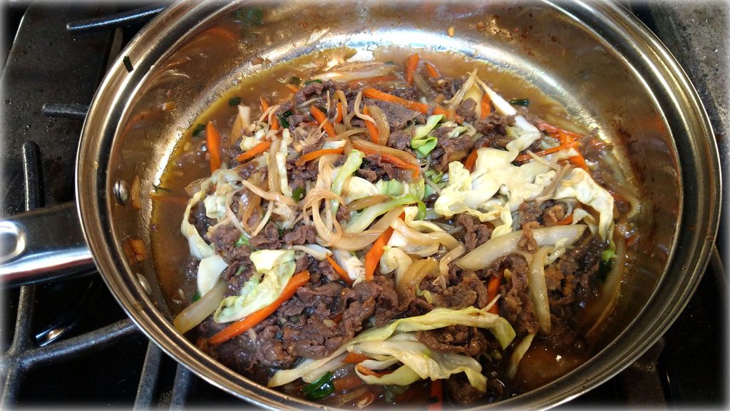 Bulgogi-Korean Marinated Beef (불고기) - Cooking on skillet